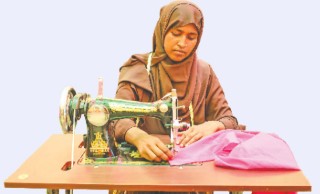 কাপড় সেলাই প্রশিক্ষণ